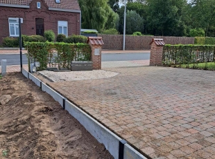 Betonplaten als border